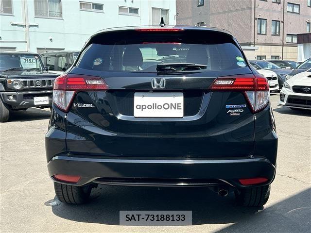 Honda VEZEL 2018-01 7730359-5
