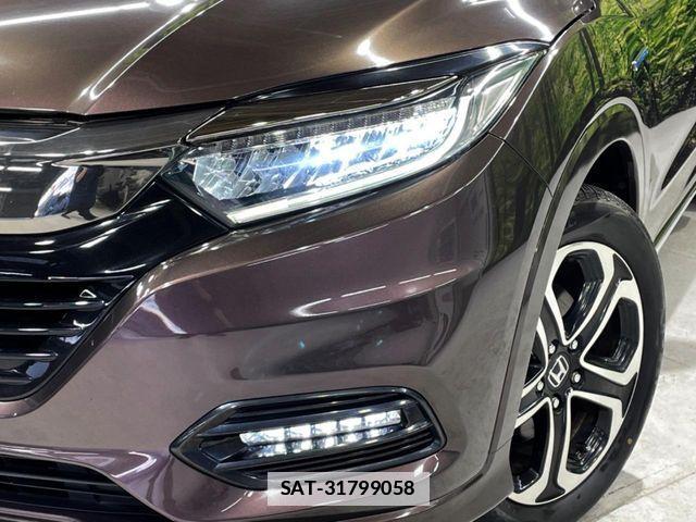 Honda VEZEL 2018-03 7730360-16