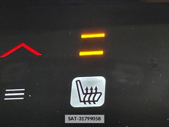 Honda VEZEL 2018-03 7730360-6