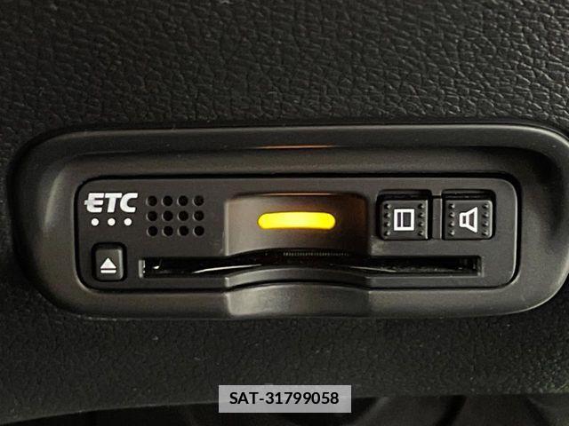 Honda VEZEL 2018-03 7730360-8