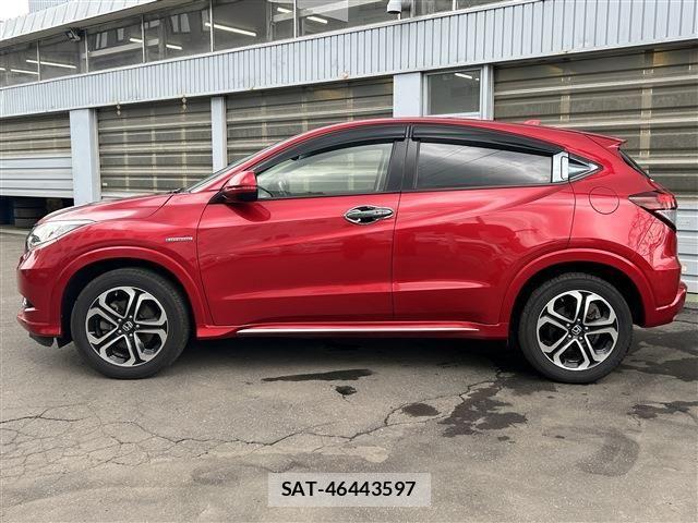 Honda VEZEL 2018-02 7730361-7