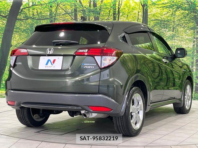 Honda VEZEL 2015-06 7880288-15