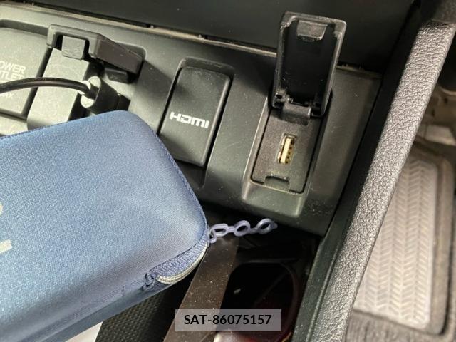 Honda VEZEL 2014-11 7880291-18