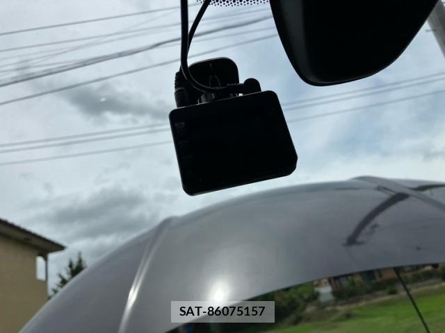 Honda VEZEL 2014-11 7880291-24