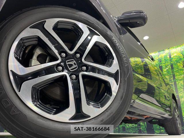 Honda VEZEL 2019-07 7964290-12