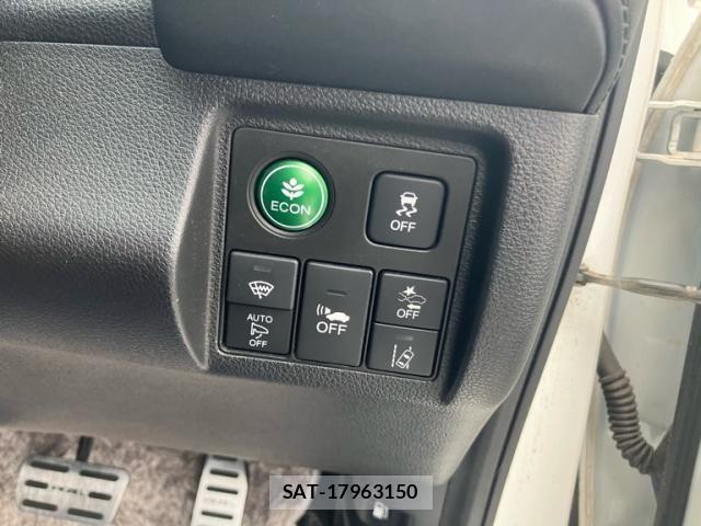 Honda VEZEL 2017-05 7981453-14