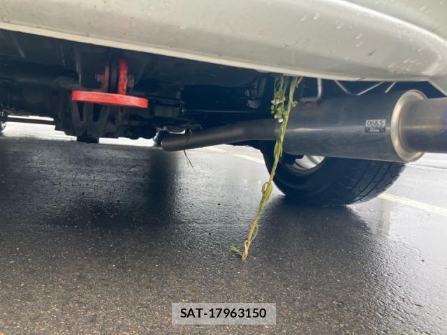 Honda VEZEL 2017-05 7981453-15