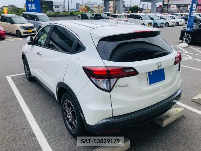 Honda VEZEL 2016-04 8039006-3