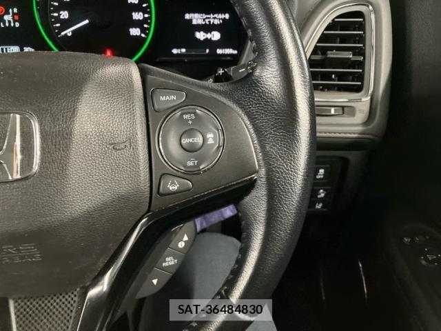 Honda VEZEL 2018-07 8076047-15