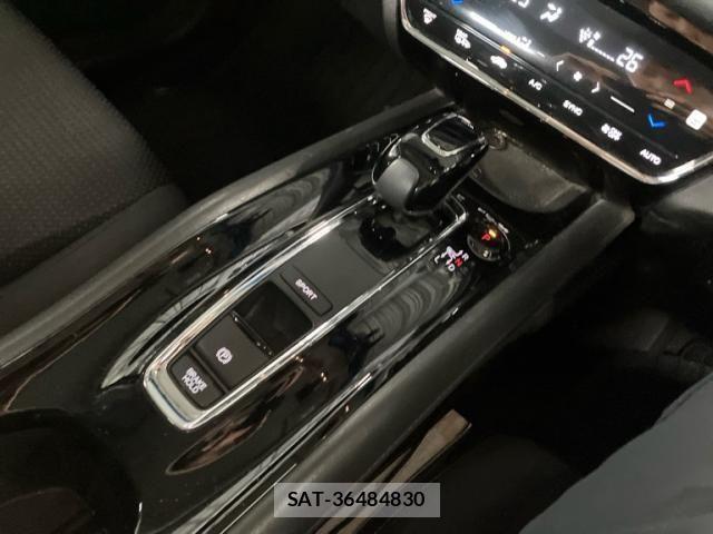 Honda VEZEL 2018-07 8076047-21