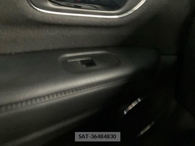 Honda VEZEL 2018-07 8076047-22