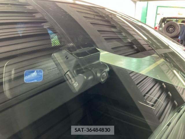 Honda VEZEL 2018-07 8076047-25