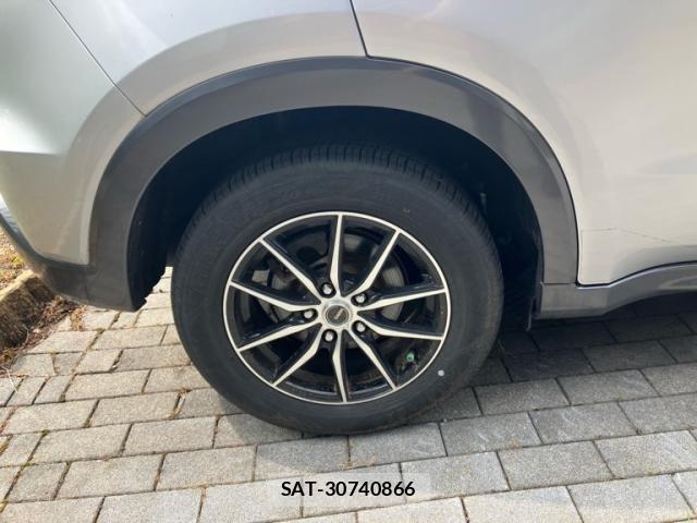 Honda VEZEL 2015-01 8076048-10