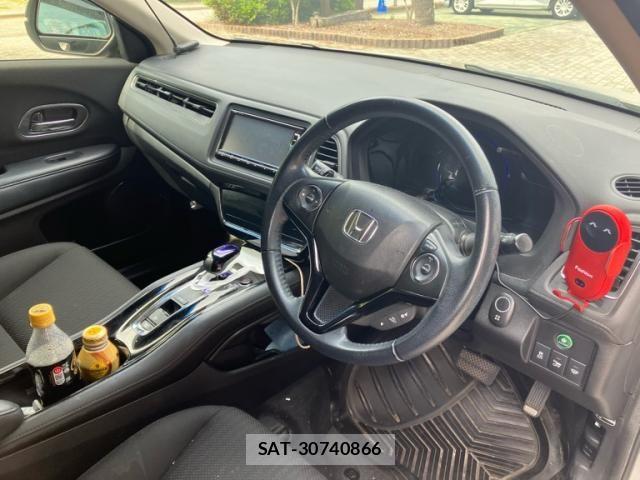 Honda VEZEL 2015-01 8076048-11