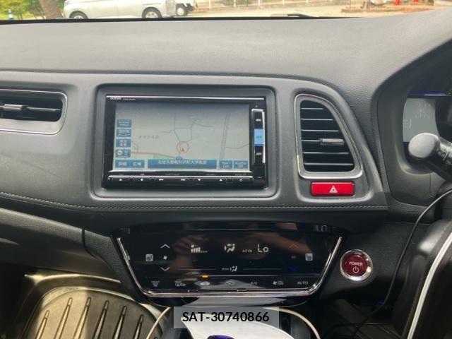 Honda VEZEL 2015-01 8076048-16