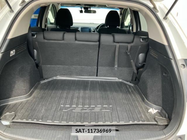 Honda VEZEL 2015-04 8102508-13