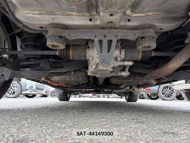 Honda VEZEL 2015-12 8102506-22