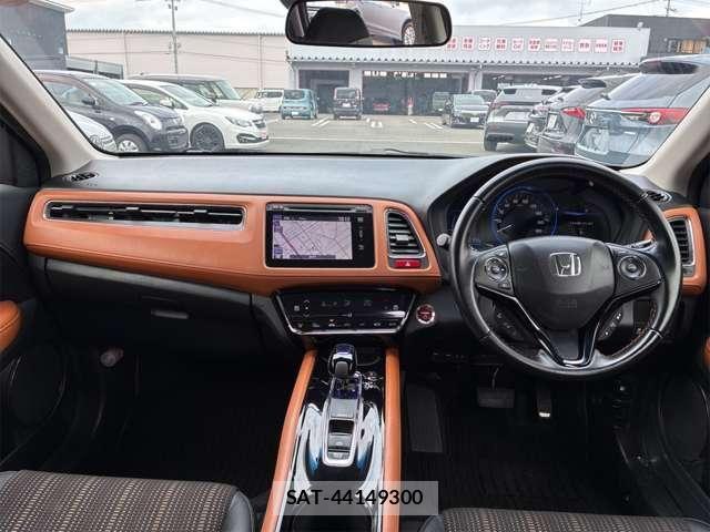 Honda VEZEL 2015-12 8102506-4