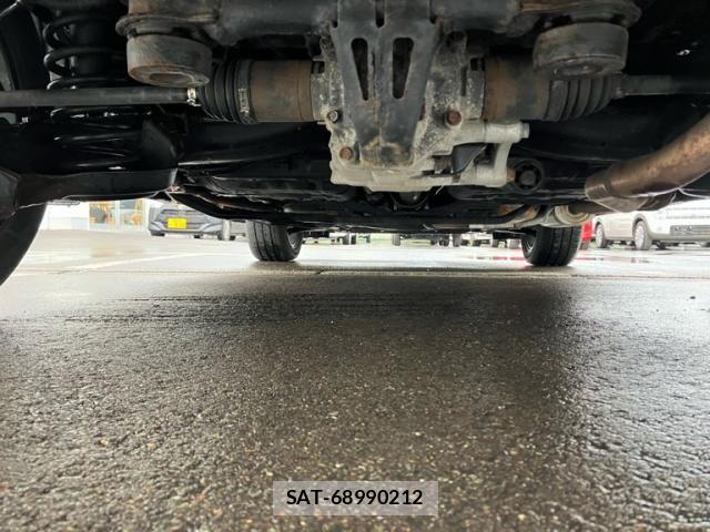 Honda VEZEL 2015-11 8102504-13