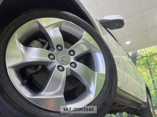 Honda VEZEL 2015-07 8210863-13