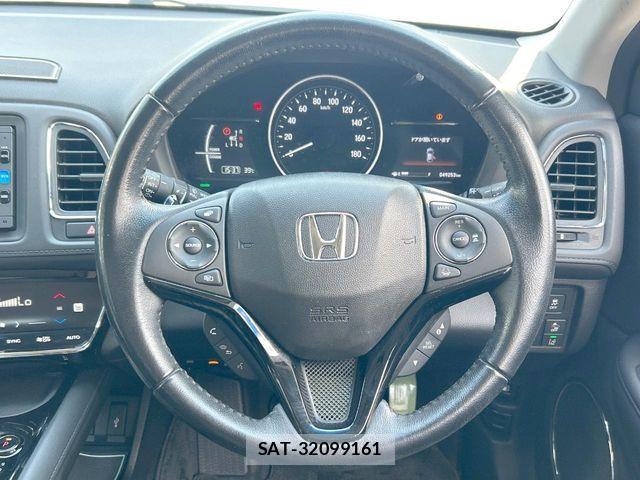 Honda VEZEL 2017-08 8210862-16