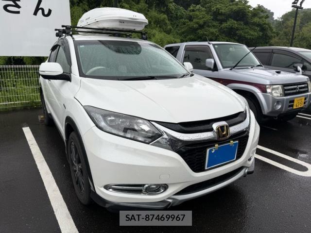 Honda VEZEL 2014-01 8210864-2