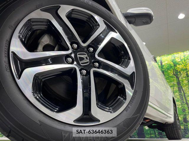 Honda VEZEL 2020-06 8247069-12