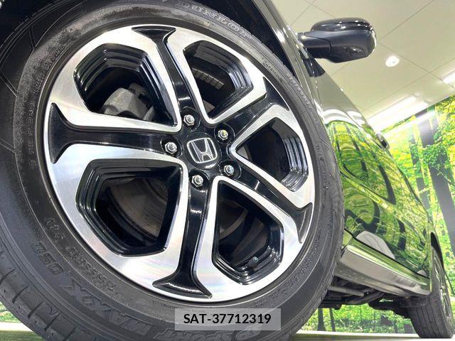 Honda VEZEL 2017-10 8317869-13