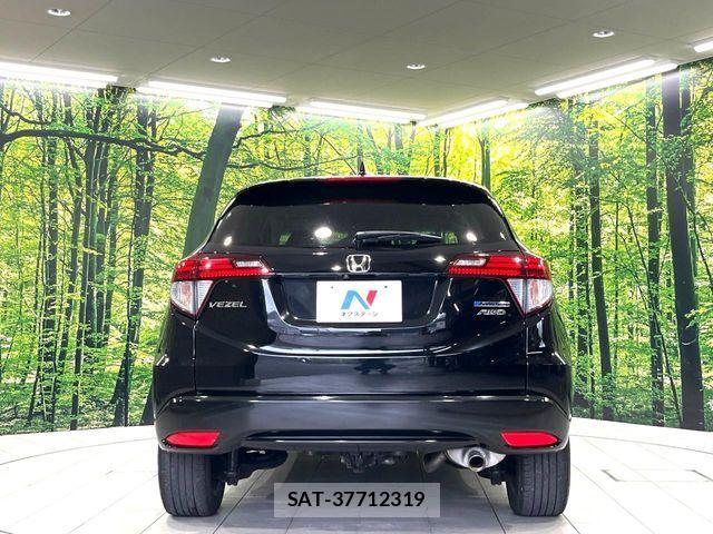 Honda VEZEL 2017-10 8317869-15