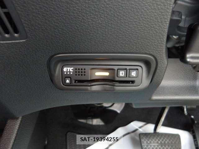 Honda VEZEL 2019-01 8317870-10