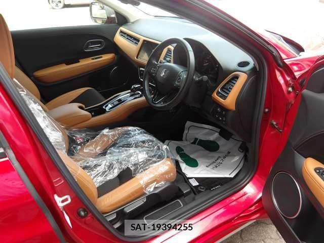 Honda VEZEL 2019-01 8317870-12