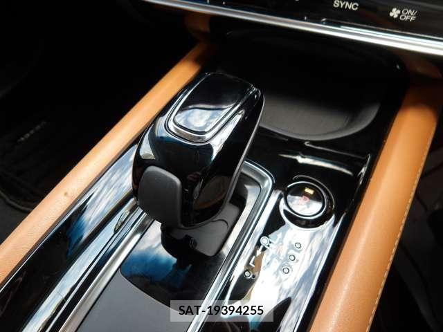 Honda VEZEL 2019-01 8317870-20