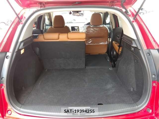 Honda VEZEL 2019-01 8317870-27