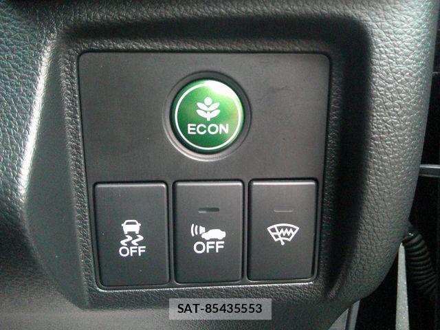 Honda VEZEL 2014-06 8317871-15