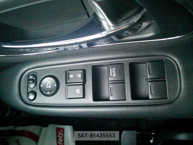 Honda VEZEL 2014-06 8317871-16