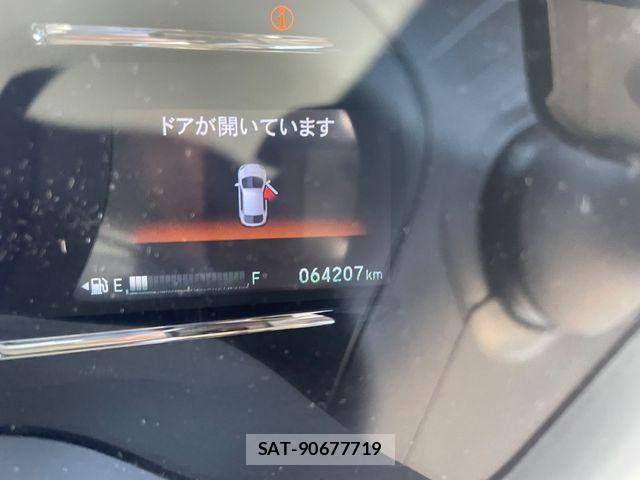 Honda VEZEL 2018-05 8338373-12