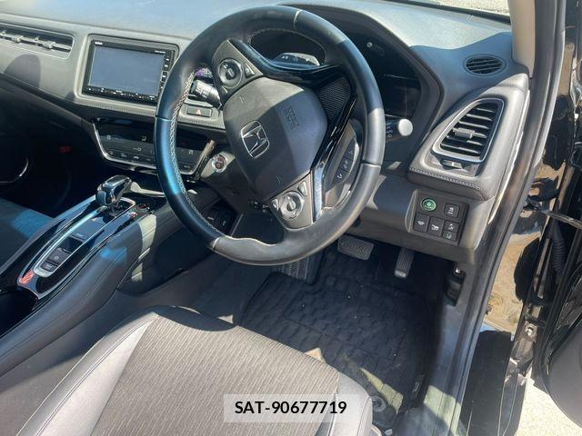 Honda VEZEL 2018-05 8338373-8