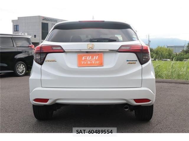 Honda VEZEL 2019-05 8338374-15