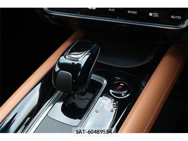 Honda VEZEL 2019-05 8338374-19