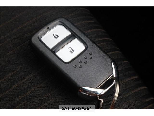 Honda VEZEL 2019-05 8338374-21
