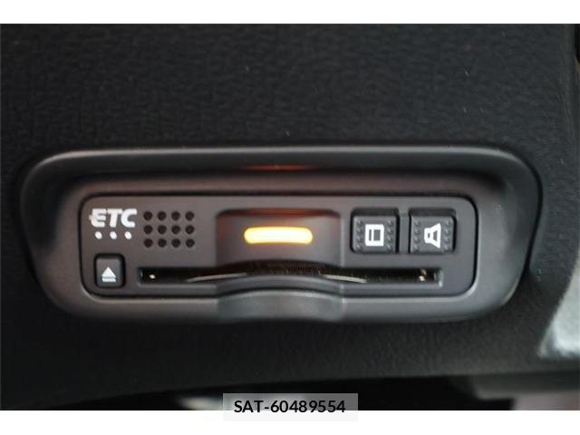 Honda VEZEL 2019-05 8338374-6