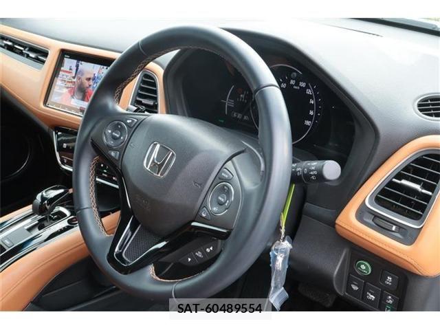 Honda VEZEL 2019-05 8338374-7