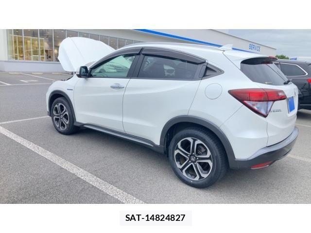 Honda VEZEL 2017-10 8355852-12