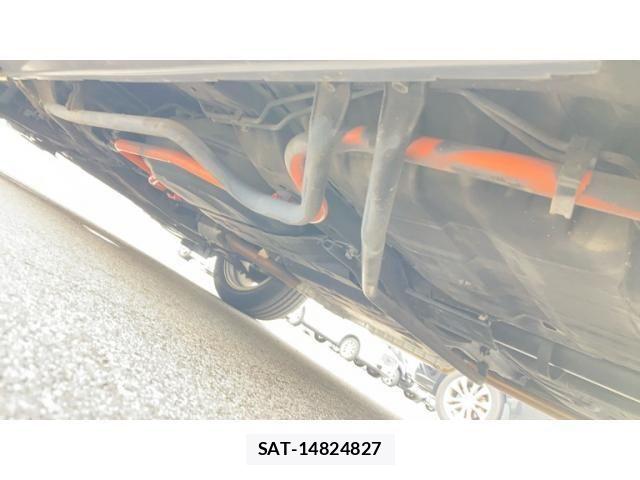 Honda VEZEL 2017-10 8355852-14