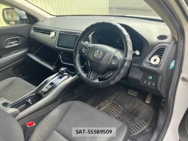 Honda VEZEL 2014-04 8369599-13