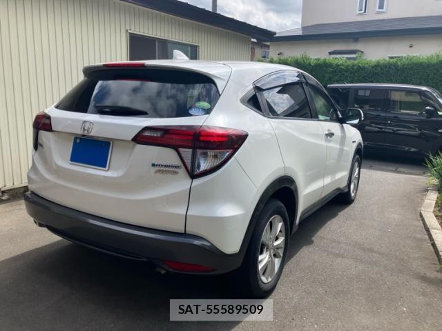 Honda VEZEL 2014-04 8369599-3
