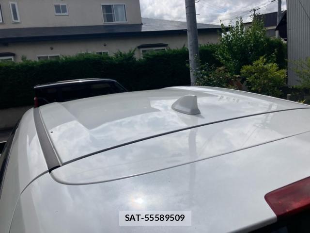 Honda VEZEL 2014-04 8369599-6