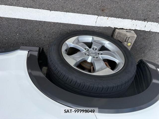 Honda VEZEL 2015-08 8415697-5