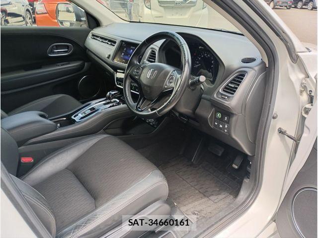 Honda VEZEL 2018-03 8415688-15