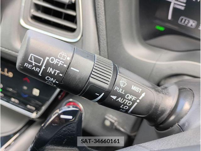 Honda VEZEL 2018-03 8415688-23
